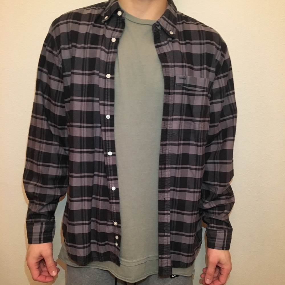 Hurley Button Down Top in Men
